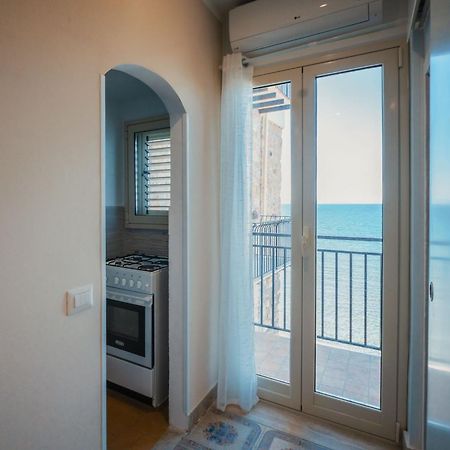 체팔루 Tramonto Sul Mare 아파트 외부 사진